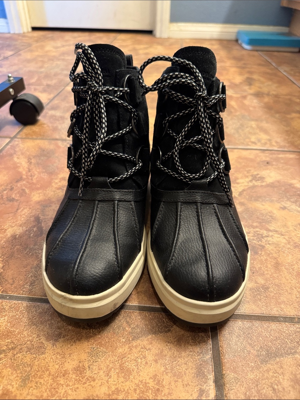 Koolaburra Black and Cream Lace-Up Ankle Boots